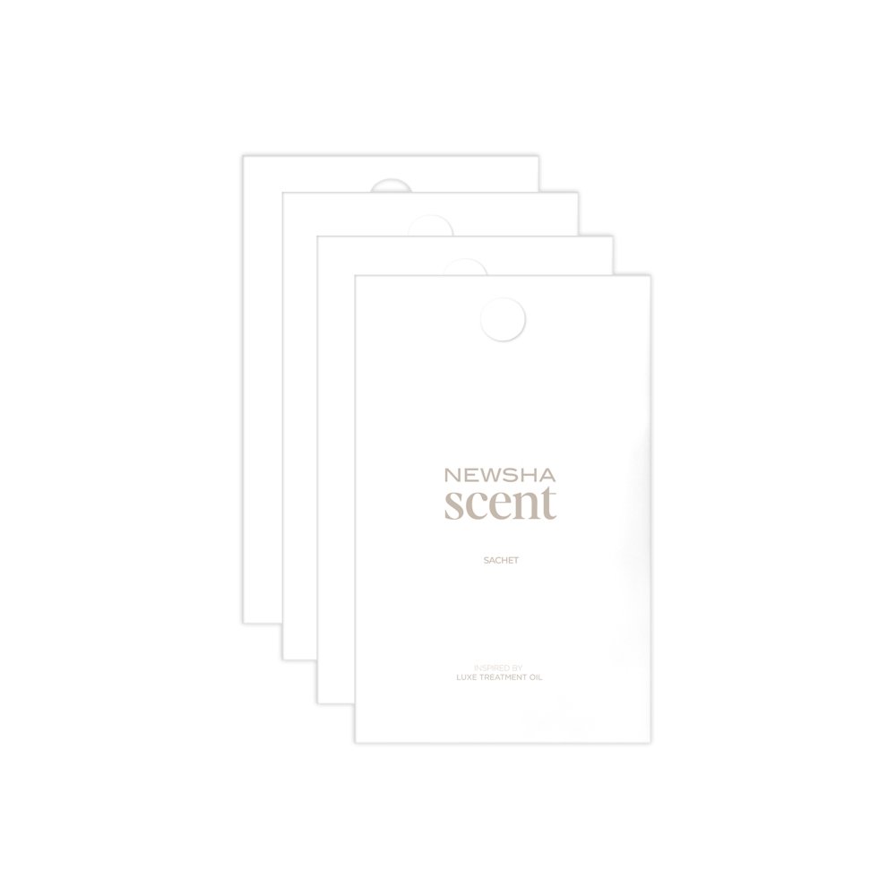Vier elegante Duft-Sachets von NEWSHA mit dem typischen „Daily Routine Shampoo“-Duft. Stilvolle Duftlösungen für Kleiderschrank, Badezimmer oder Koffer, in schlichtem weißen Design mit runder Aufhängung.