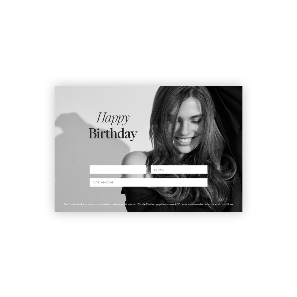 NEWSHA Geburtstagsgutschein mit eleganter Frau und geschwungenem Schriftzug „Happy Birthday“ – personalisierbar mit Betrag und Gutscheincode, ideal als stilvolles Geschenk für hochwertige Haarpflegeprodukte.