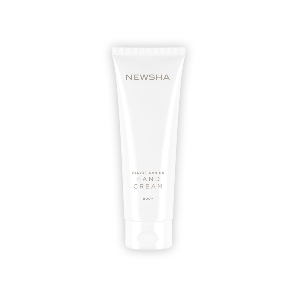 Pflegende Handcreme für trockene Haut mit seidiger Textur. NEWSHA Velvet Caring Hand Cream für geschmeidige, gepflegte Hände im Alltag.